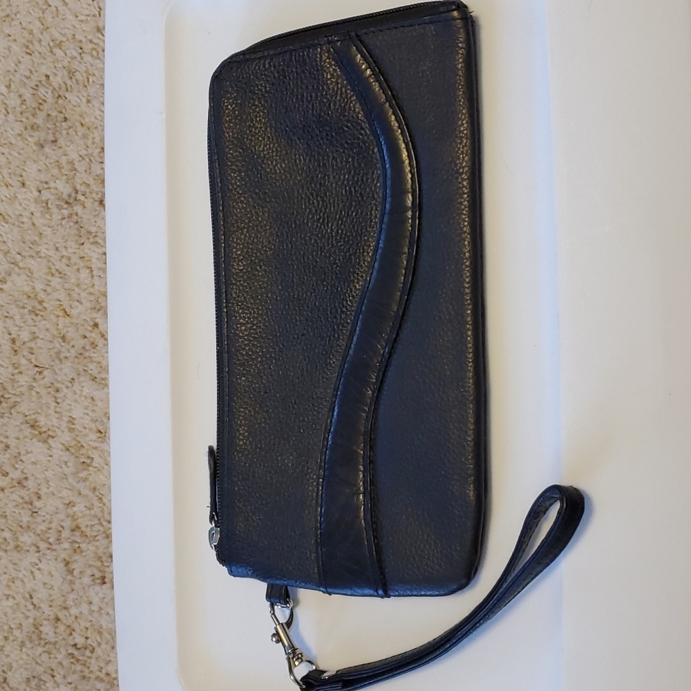 Leather wristlet